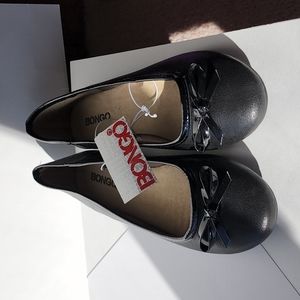 Bongo Divinity Black Pantent Bow Flat Shoes- Size 7 - NWT